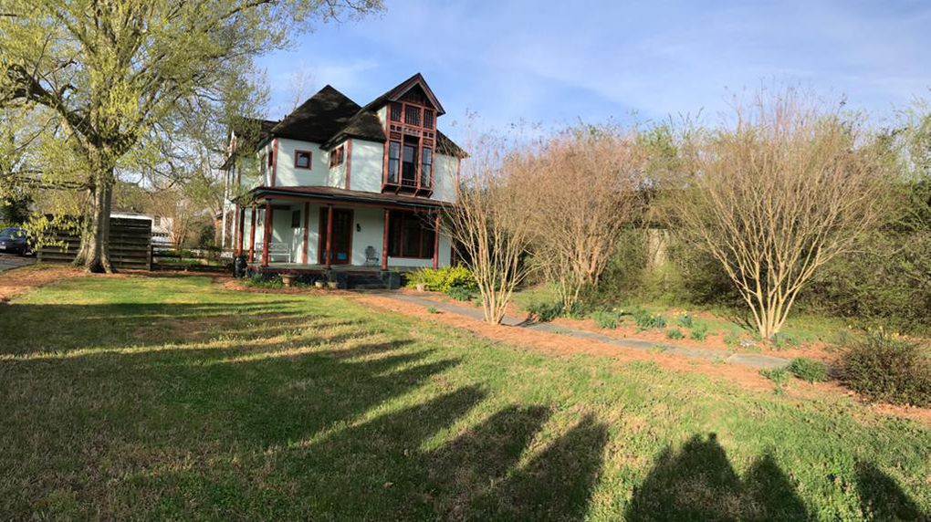 c.1910 Delmarva Peninsula Painted Lady Victorian $299,000