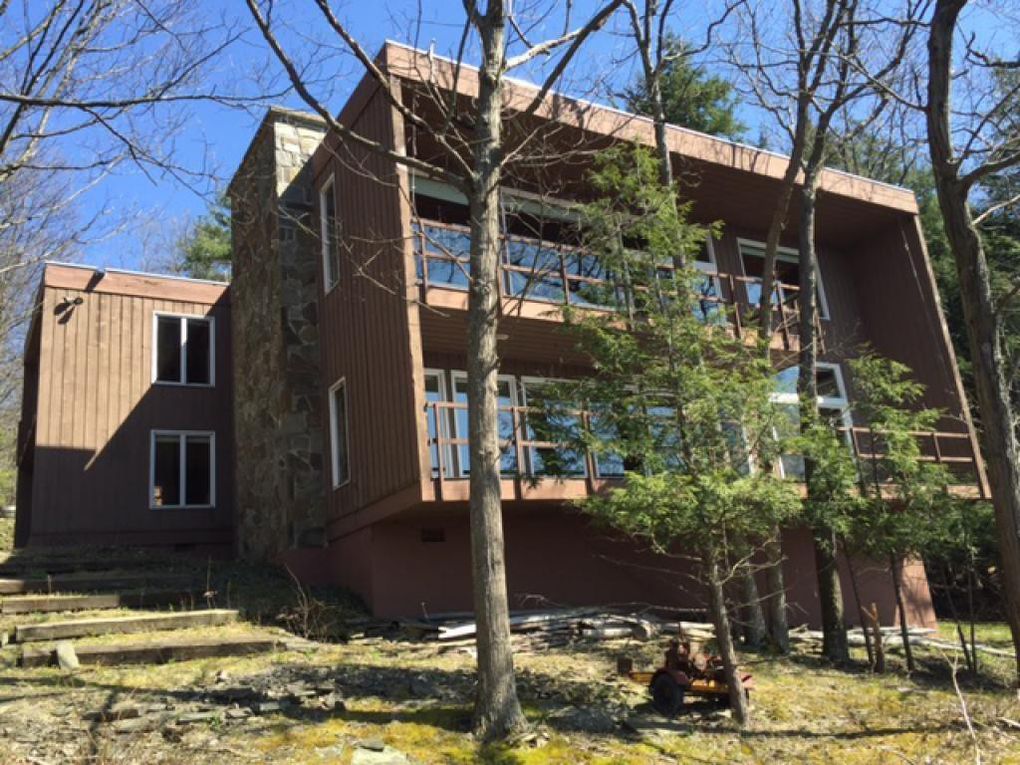 Cayuga Lake home