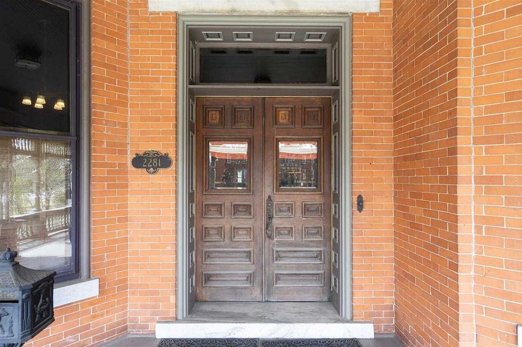 2281b