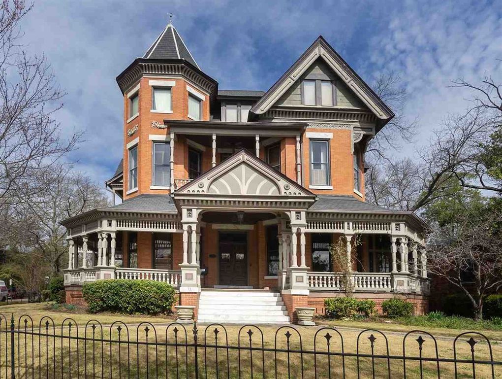 Macon Georgia Queen Anne