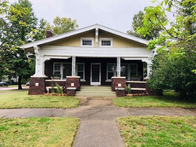 craftsman bungalow