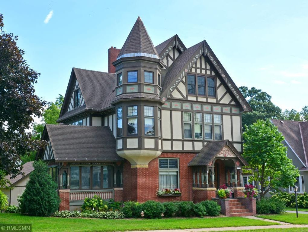 B&B