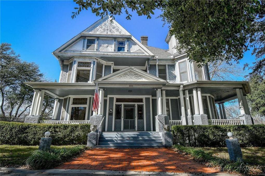 Queen Anne Victorian
