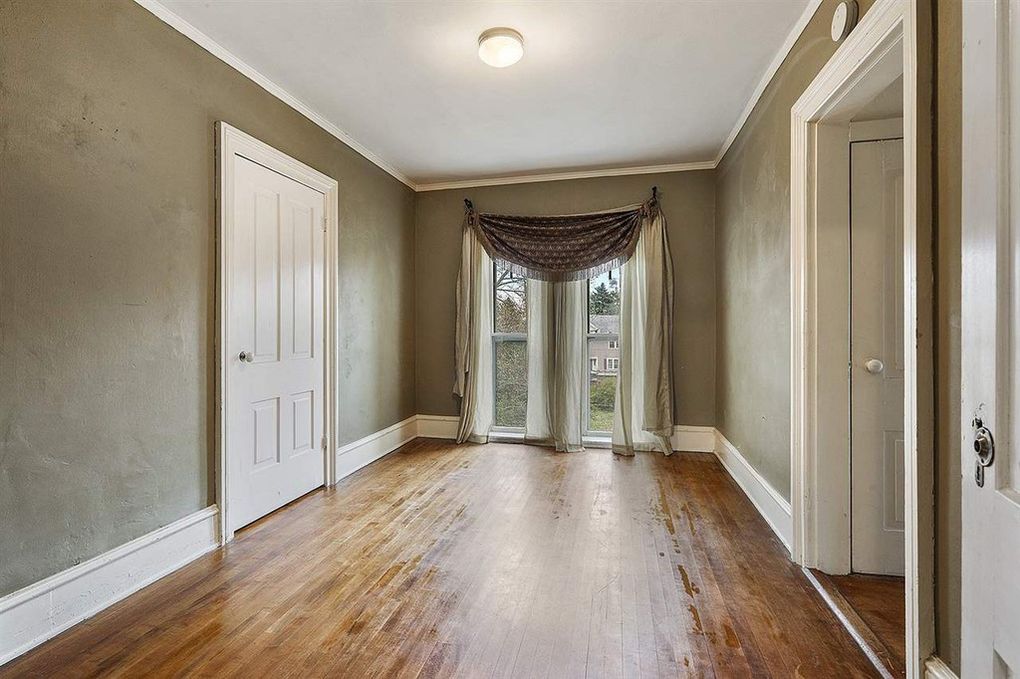 1210n