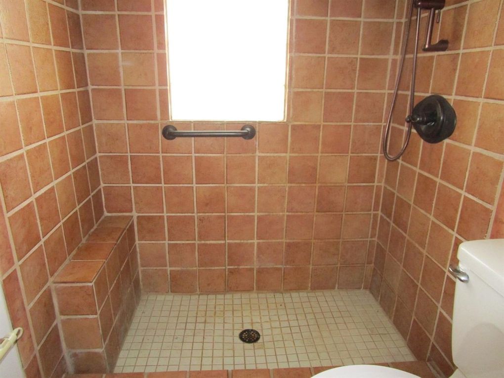 135q