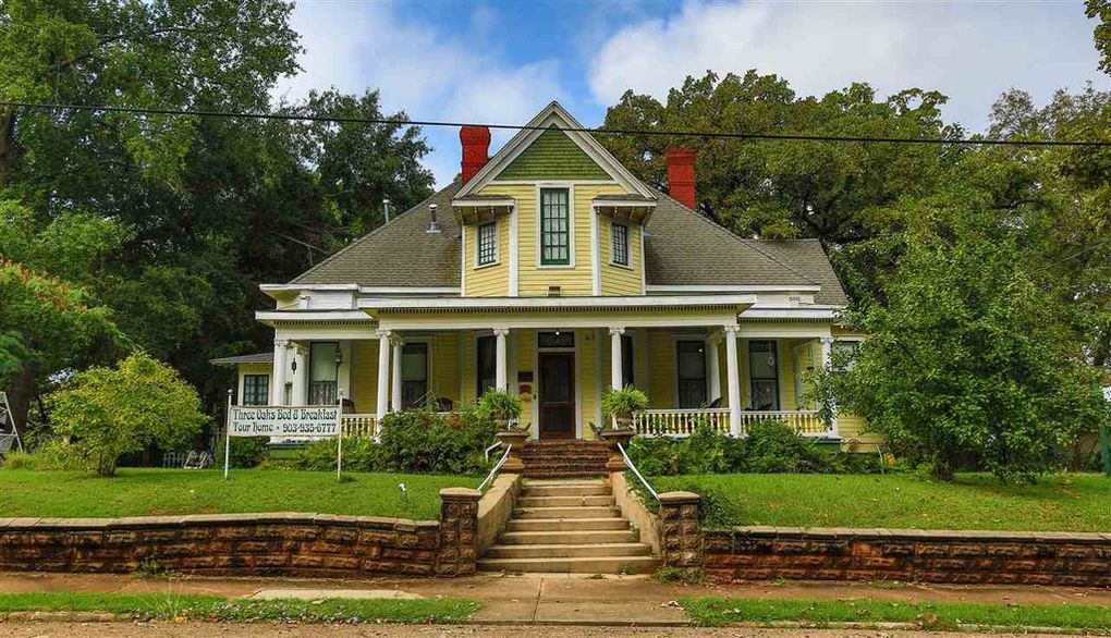 B&B