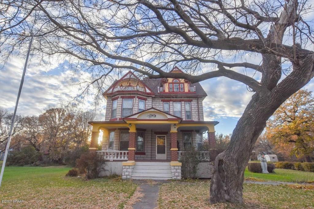 B&B