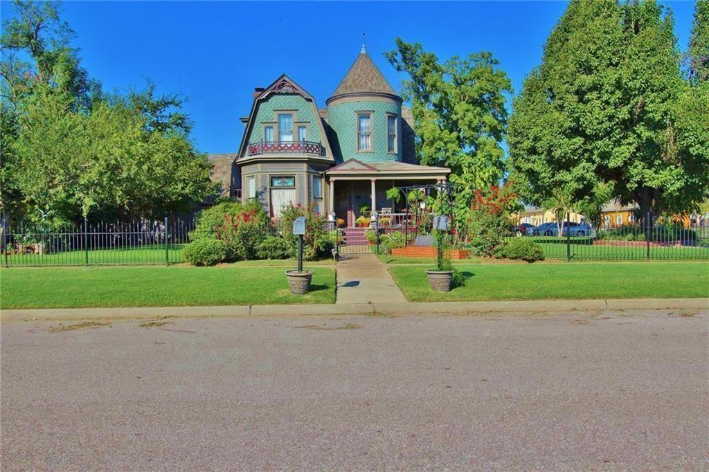 Queen Anne Victorian home for sale
