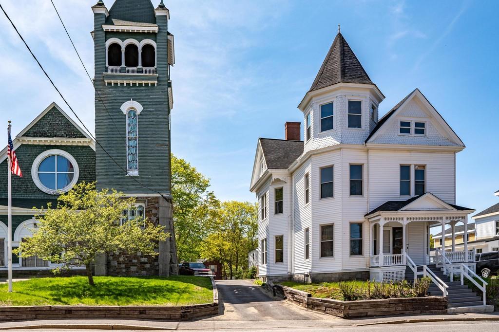 Queen Anne Victorian home for sale