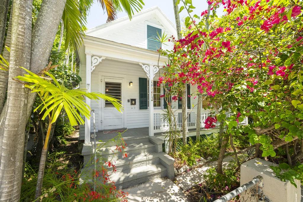 victorian cottage home for sale