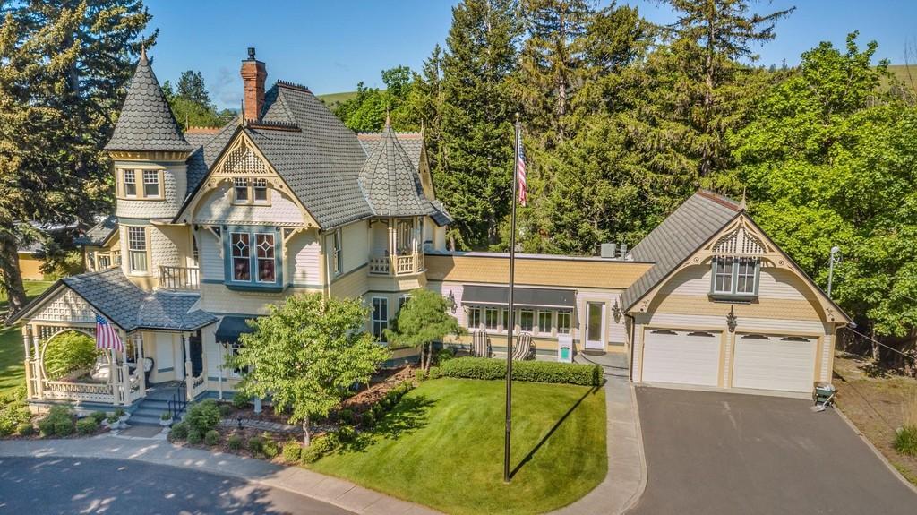 Queen Anne Victorian home for sale