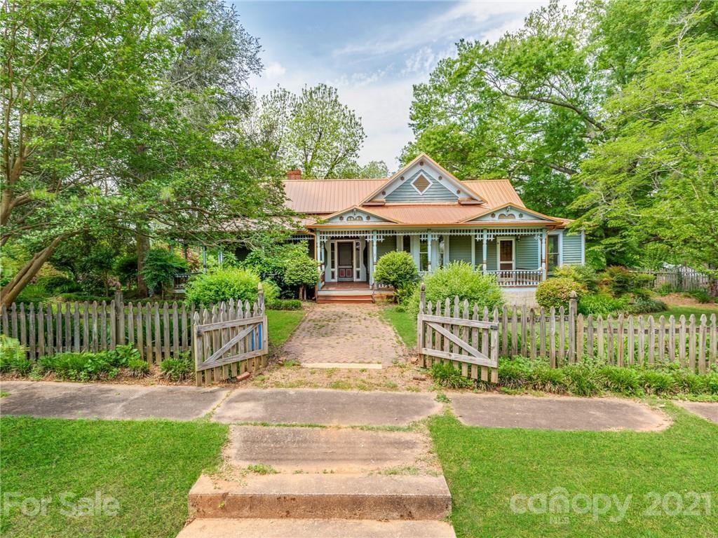 victorian cottage home for sale