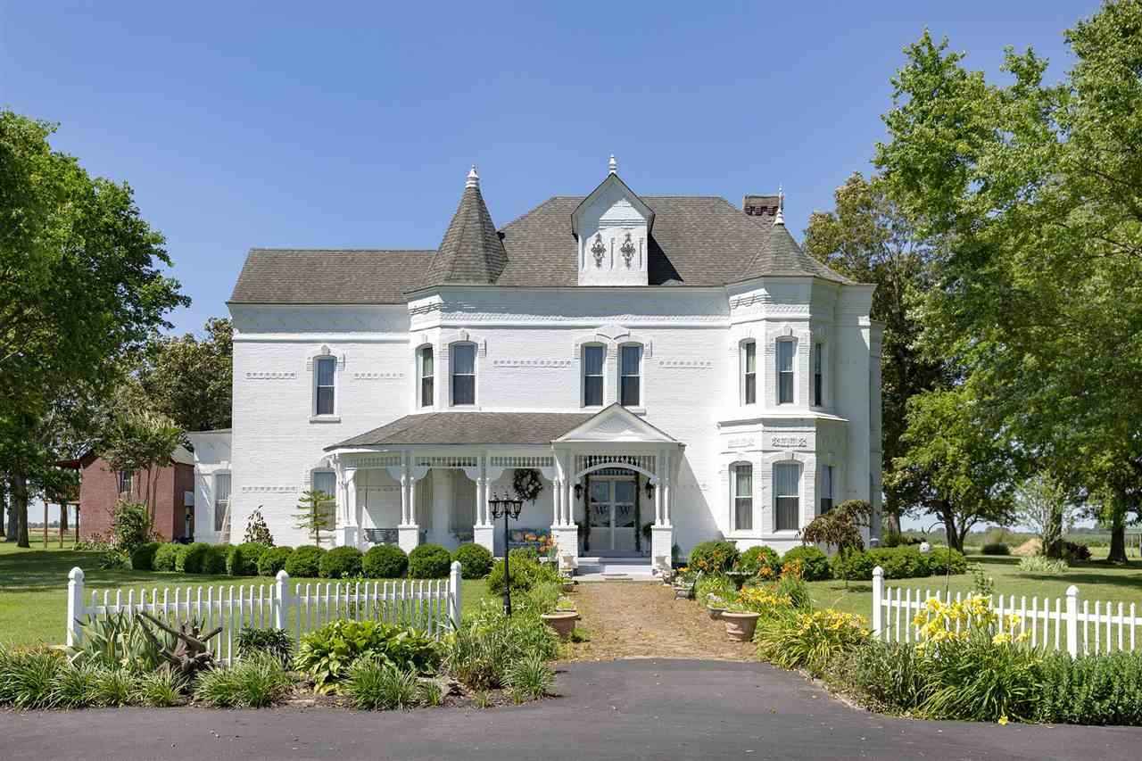 Queen Anne Victorian home for sale