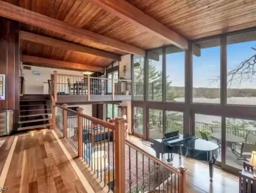 lake house for sale