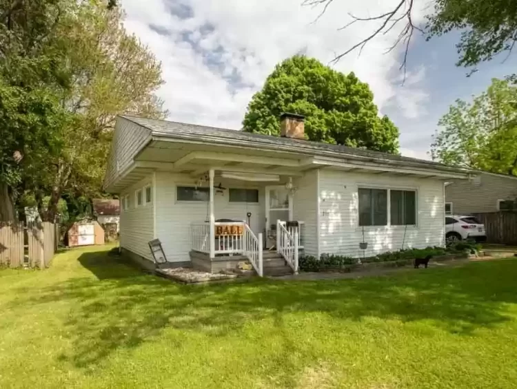 cottage for sale