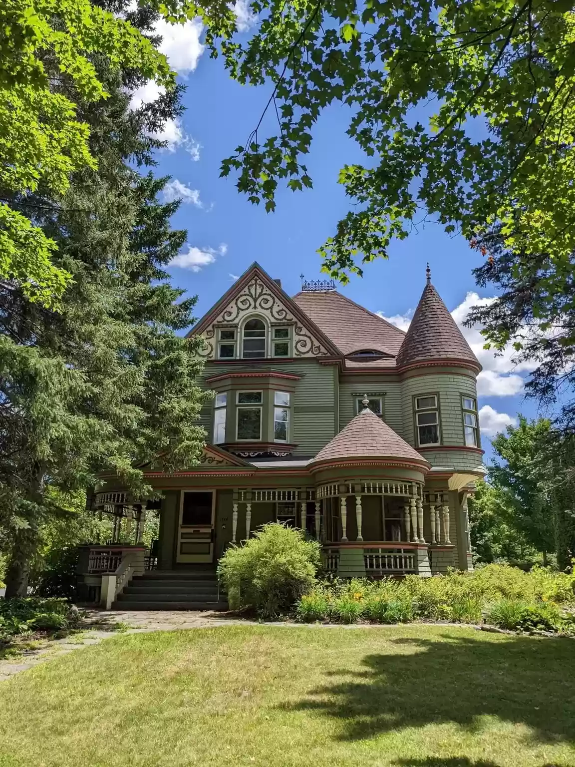 Queen Anne victorian