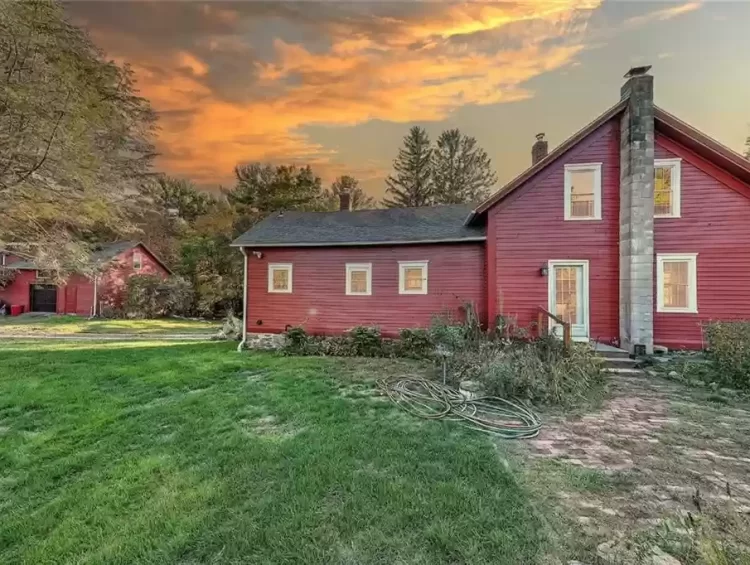 Rhode Island farmhosue