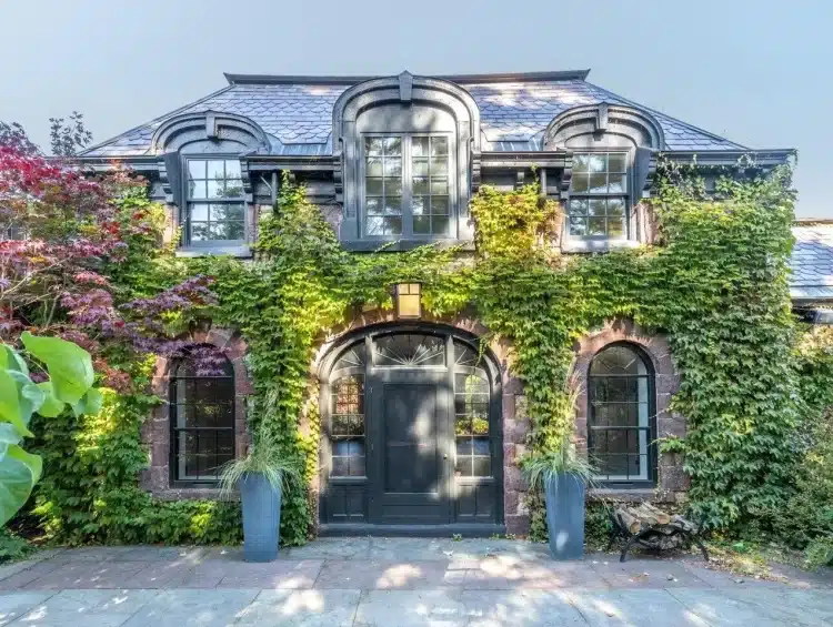 carriage barn for sale