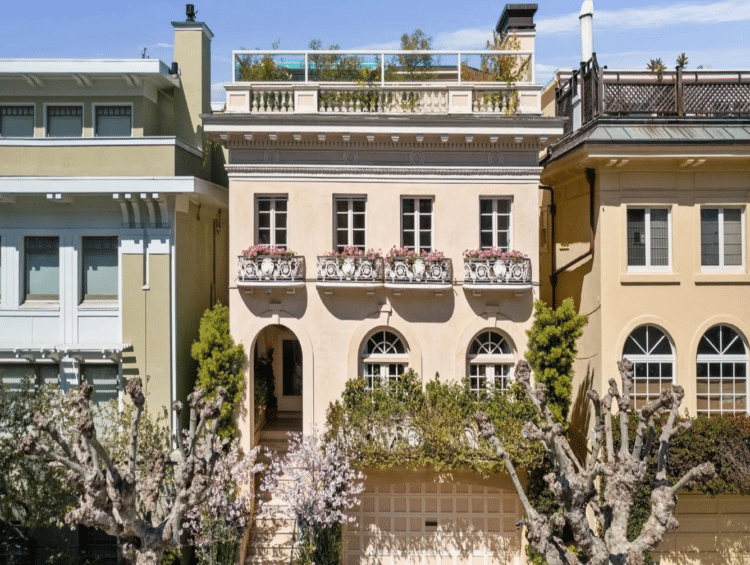 villa for sale