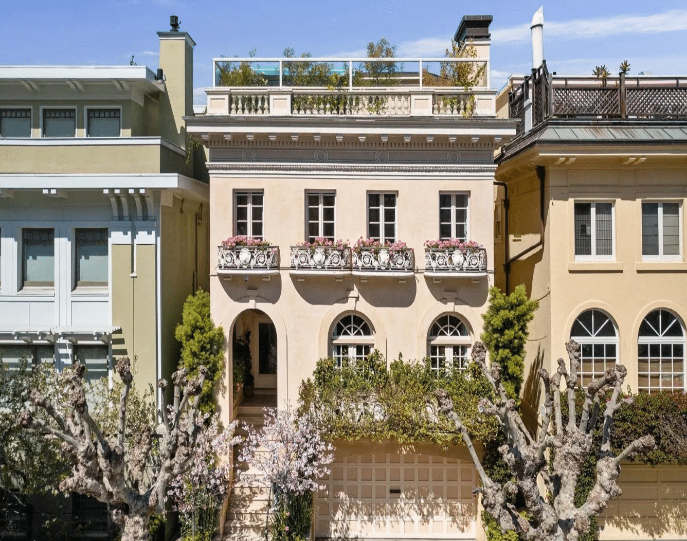 villa for sale