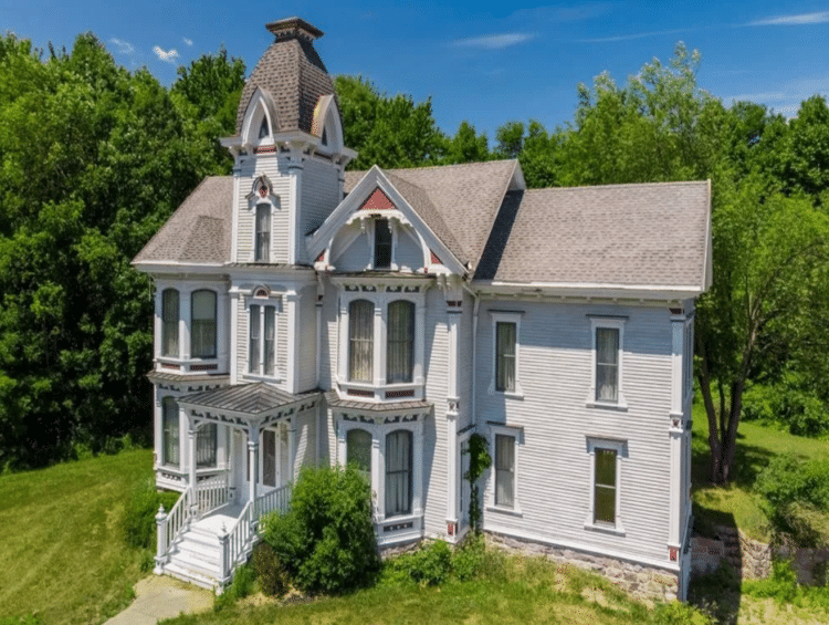 Queen Anne victorian