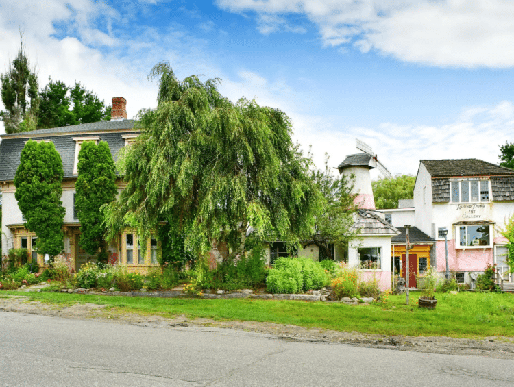 Morton House Hotel For Sale
