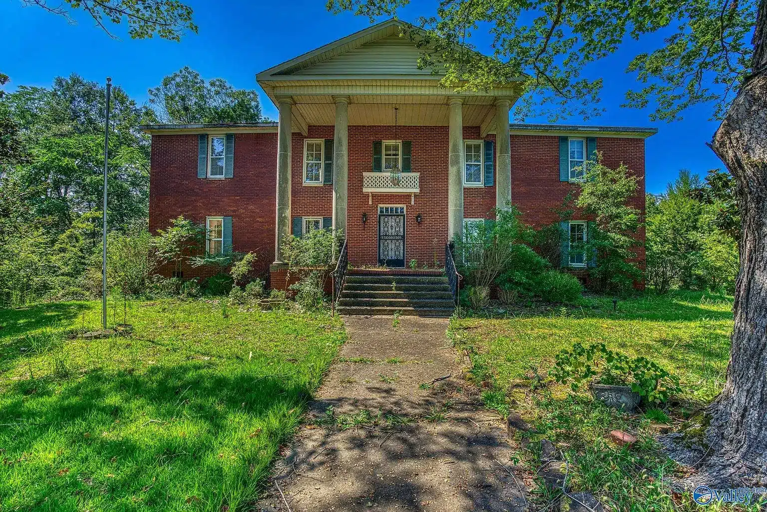 alabama brick home for sale
