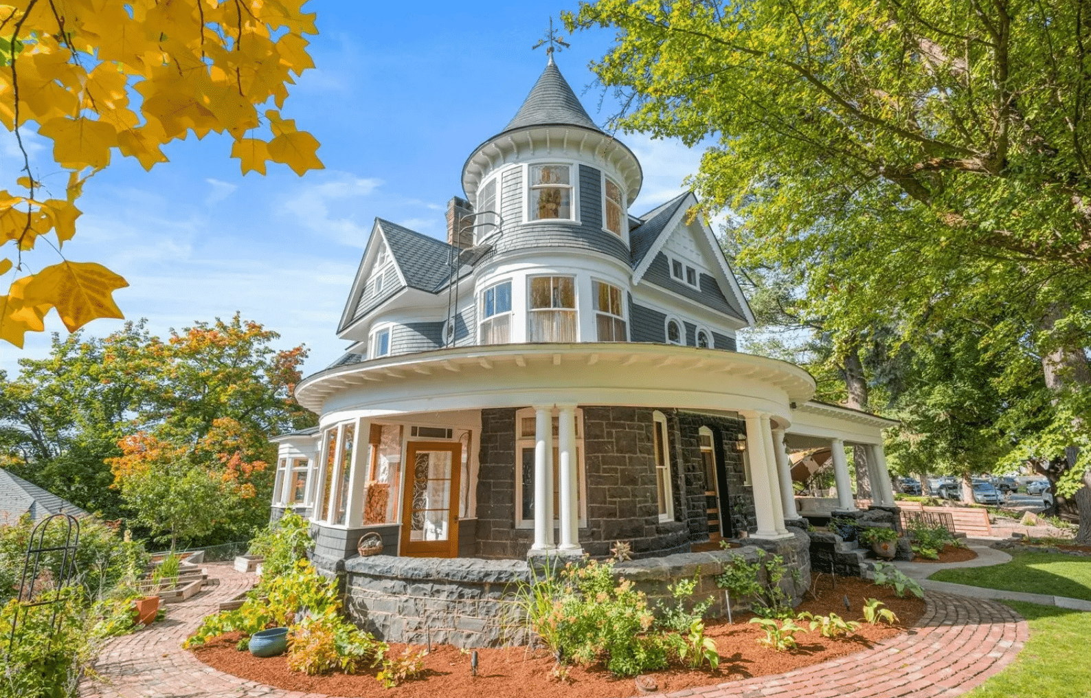 Washington Queen Anne victorian