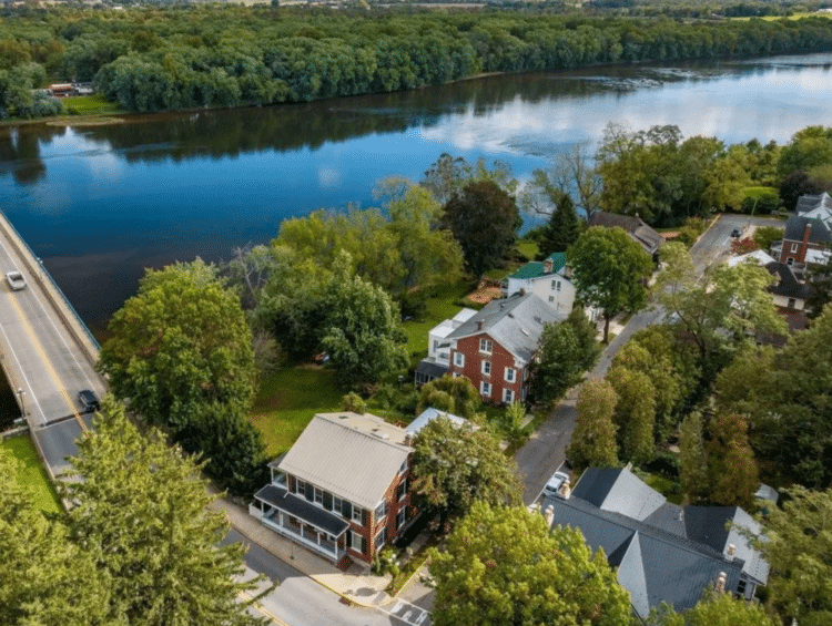Pennsylvania waterfront home