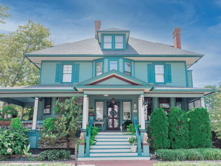 former captain men's inn for sale