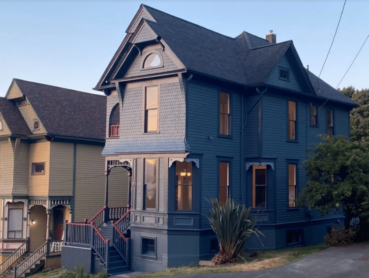 oregon victorian for sale