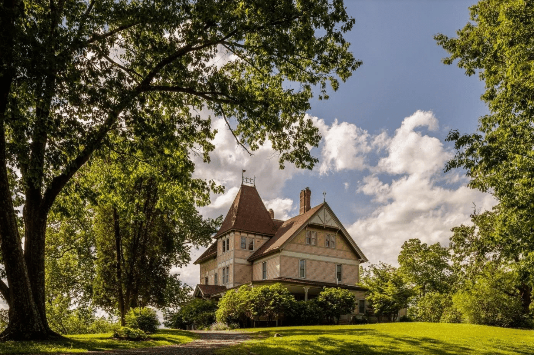 New York manor