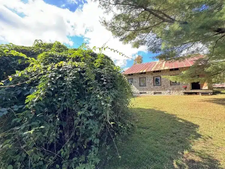 maine stone house for sale