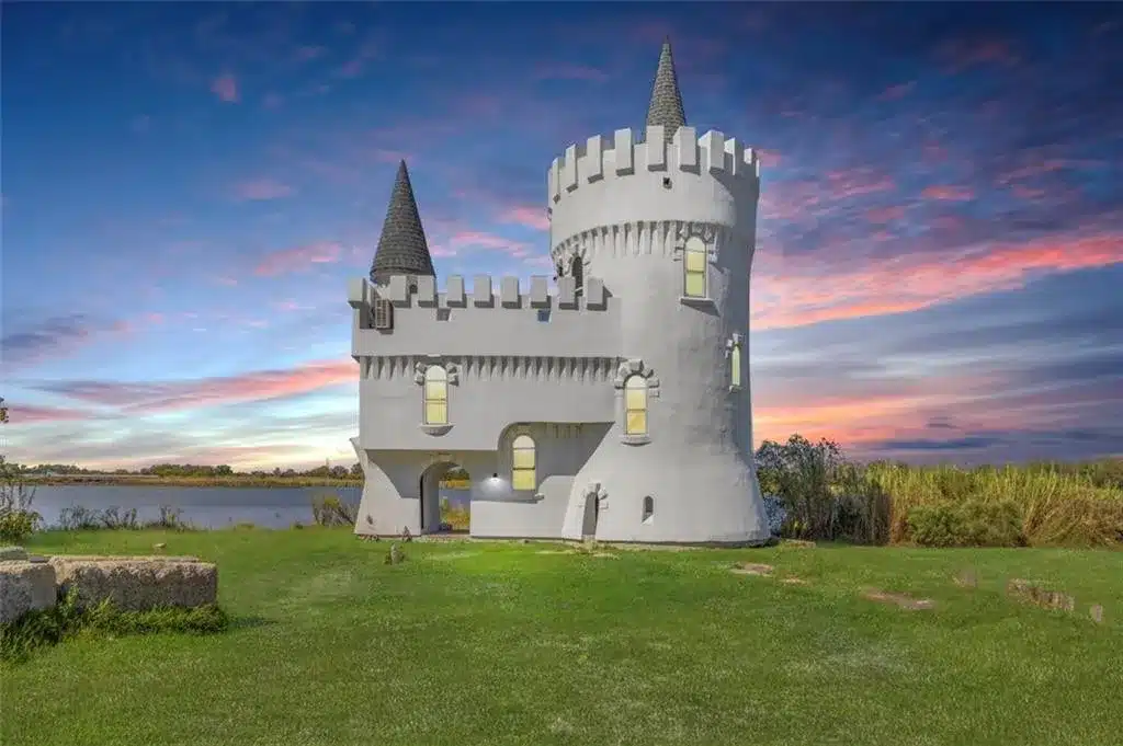 New Orleans waterfront castle