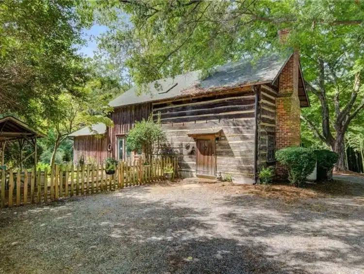 North Carolina log home for sale