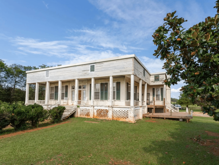 Alabama farmhouse