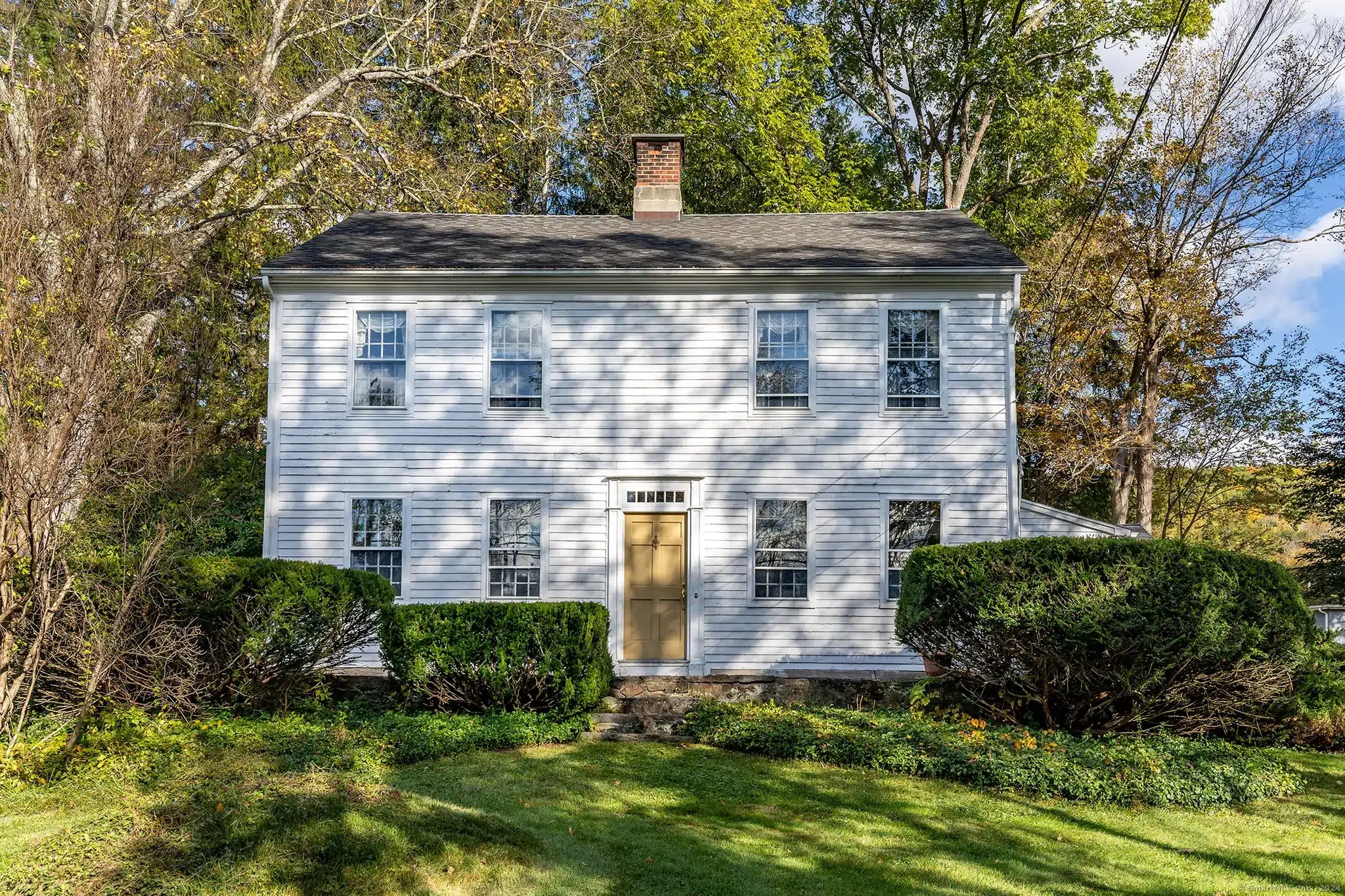 Connecticut colonial
