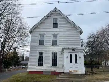 maine fixer upper