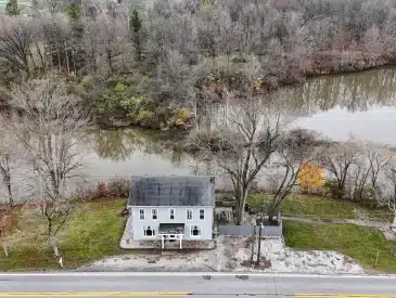 Waterfront Indiana home