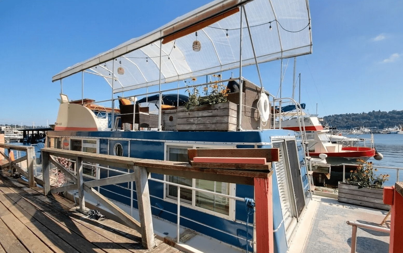 marina living