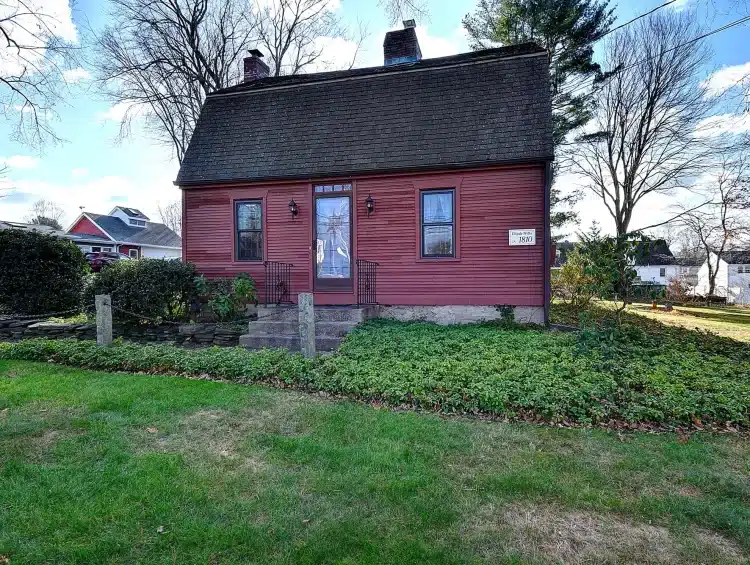connecticut dutch colonial