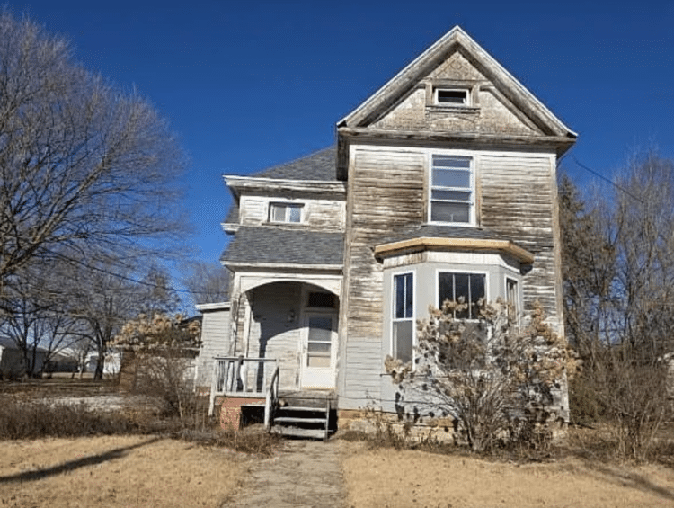 Illinois fixer upper 