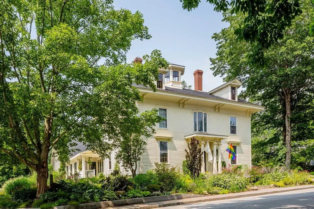 maine inn for sale