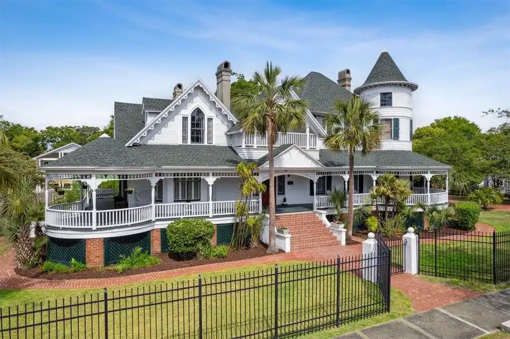 Florida Queen Anne victorian