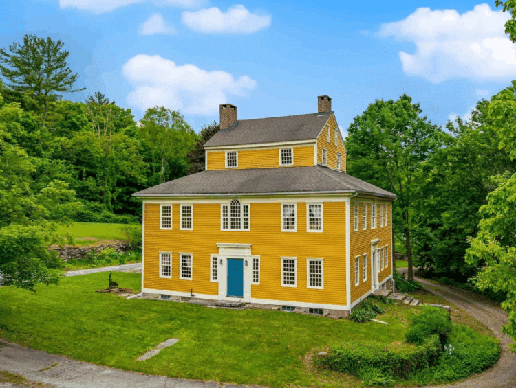 c.1800 Connecticut Colonial For Sale on 3 Acres $575K - OLD HOUSE CALLING