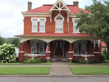 Brick Kentucky home