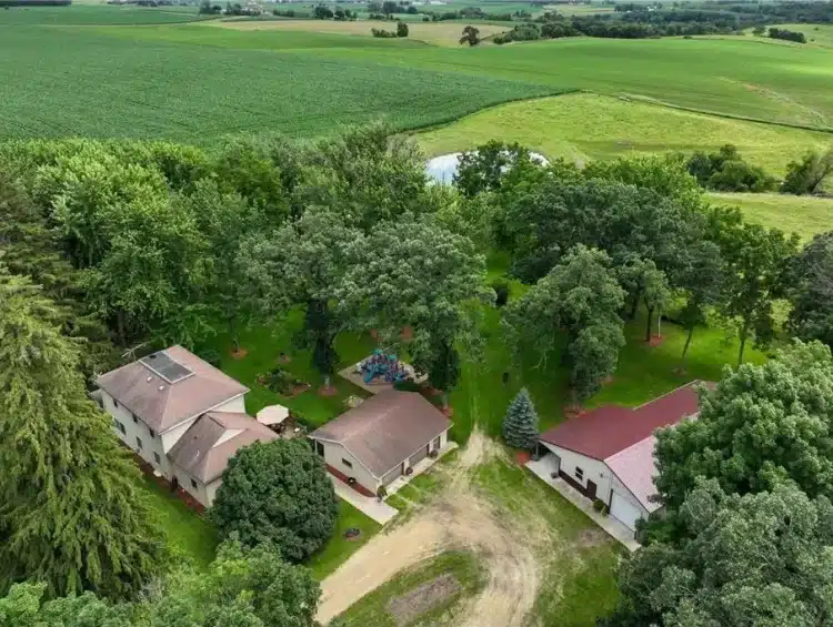 minnesota farmhouse