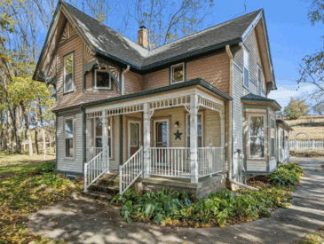 wisconsin farmhouse victorian