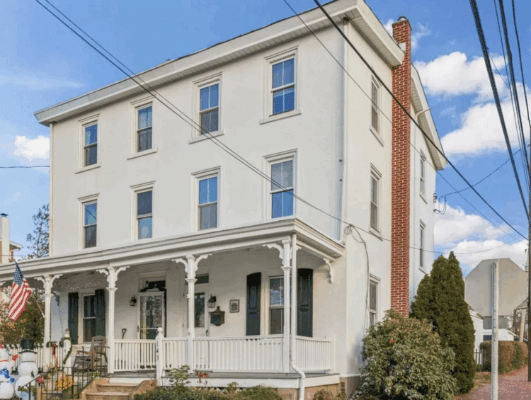 pennsylvania corner home