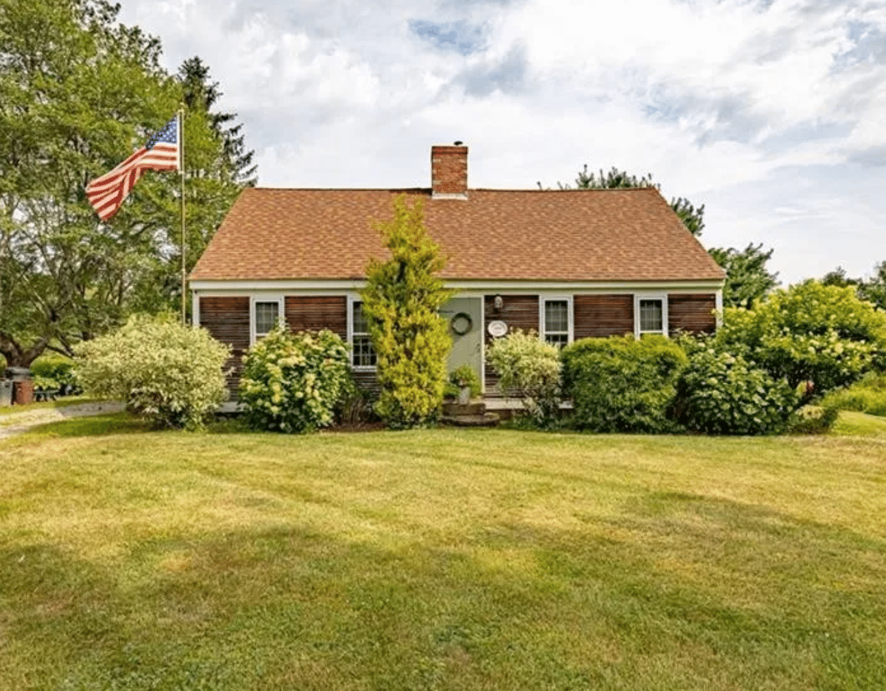 Rhode Island colonial cottage